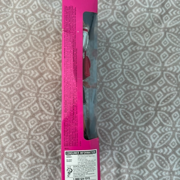 Barbie Walt Disney World 25th Anniversary Doll with Pink Accents Mattel - Picture 6 of 7